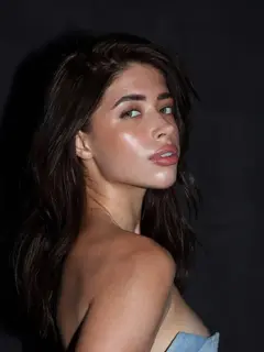 Lara escort in Dubai