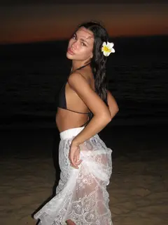 Namibi escort in Dubai