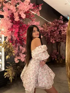 Seltin escort in Dubai